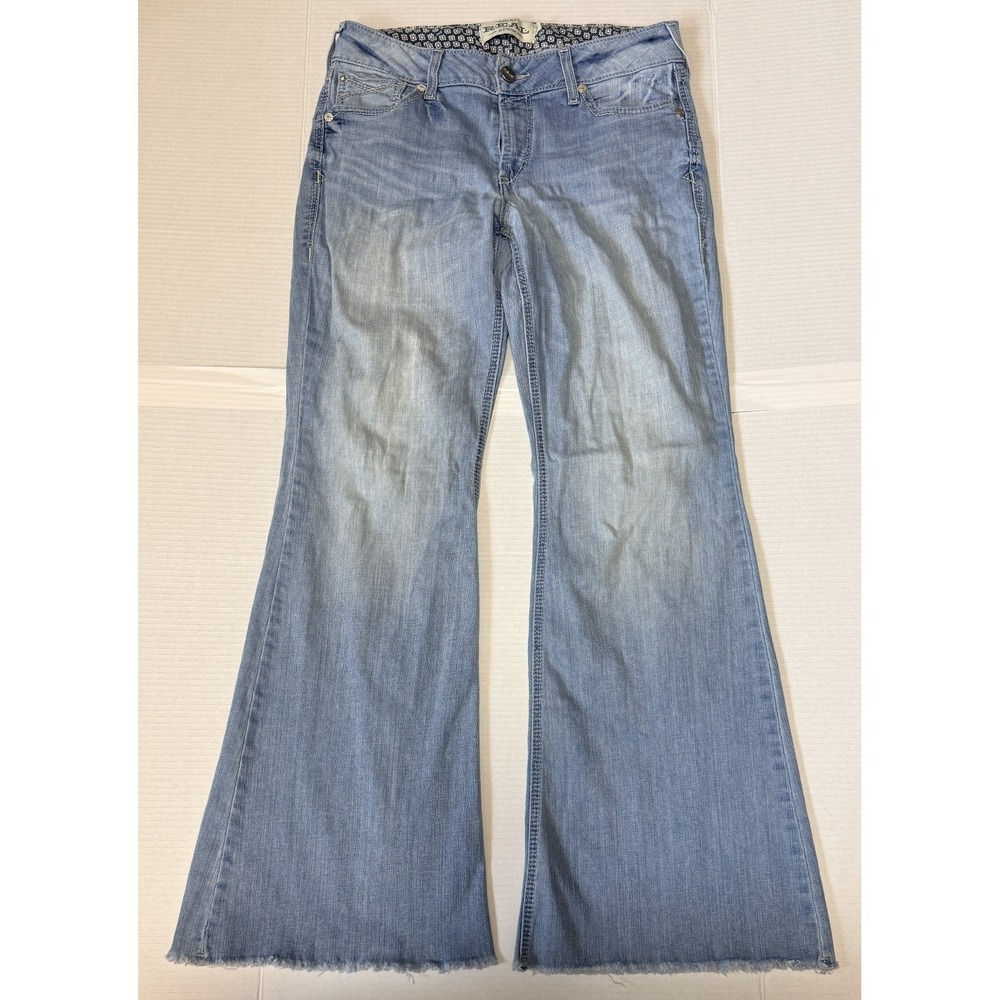 ARIAT Perfect Rise Flare - Women's Jeans - Western Cowgirl Denim - 31R - 31x33